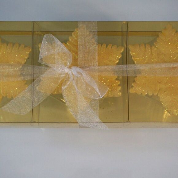 Vintage Crate and Barrel Candles Christmas Snowflake Box Of 3 - Picture 4 of 7